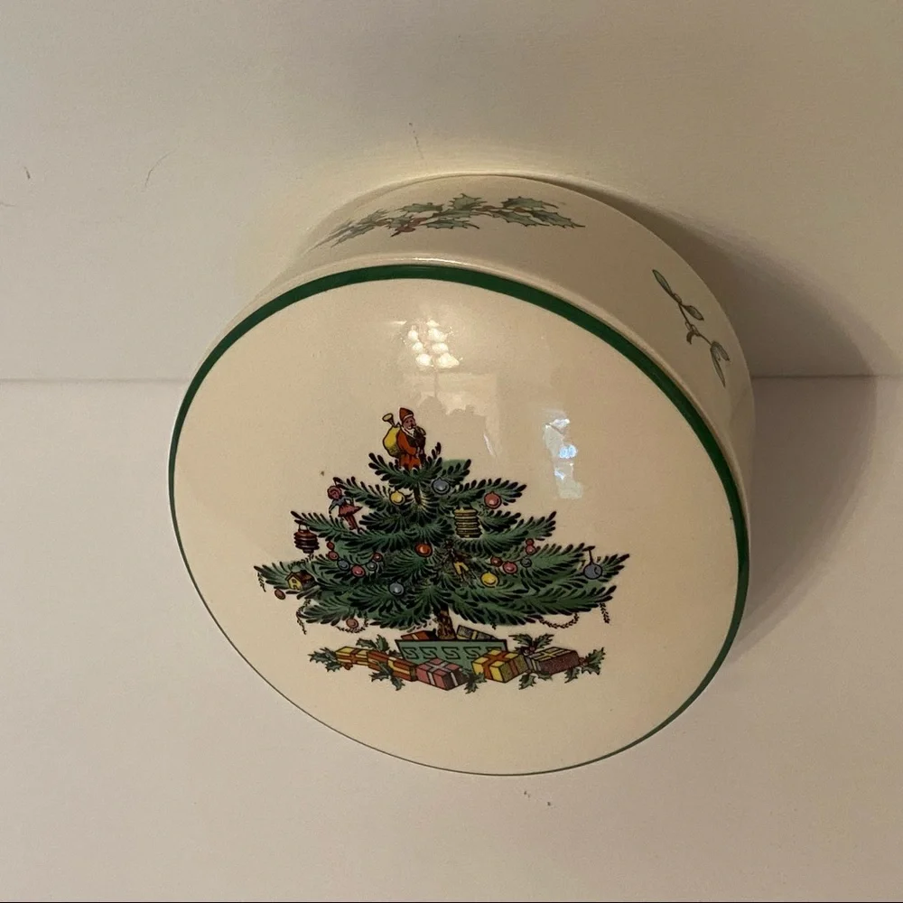 SPODE TRINKET BOX CHRISTMAS TREE DECOR WHITE ROUND 4” 2 PIECE PORCELAIN HOLIDAY